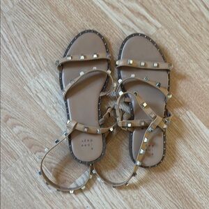 Target a new day 5.5 wide summer  Studded Sandals